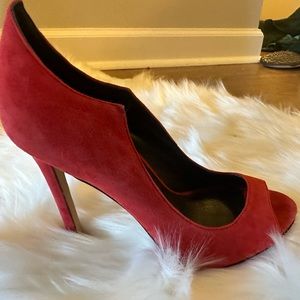 Dolce vita red pump